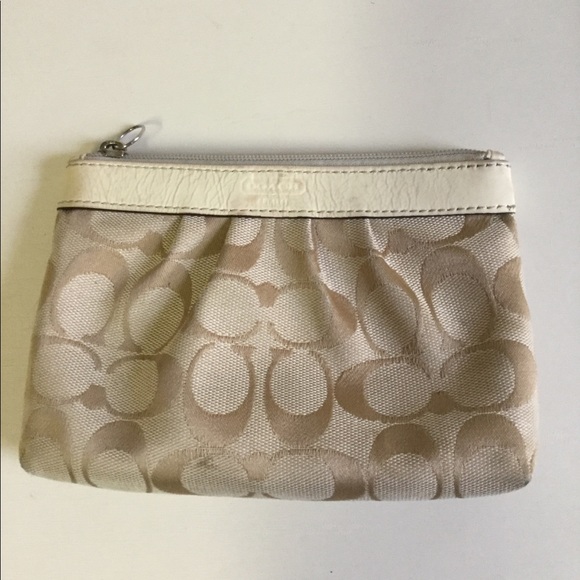 Coach Handbags - Coach Wallet❤️